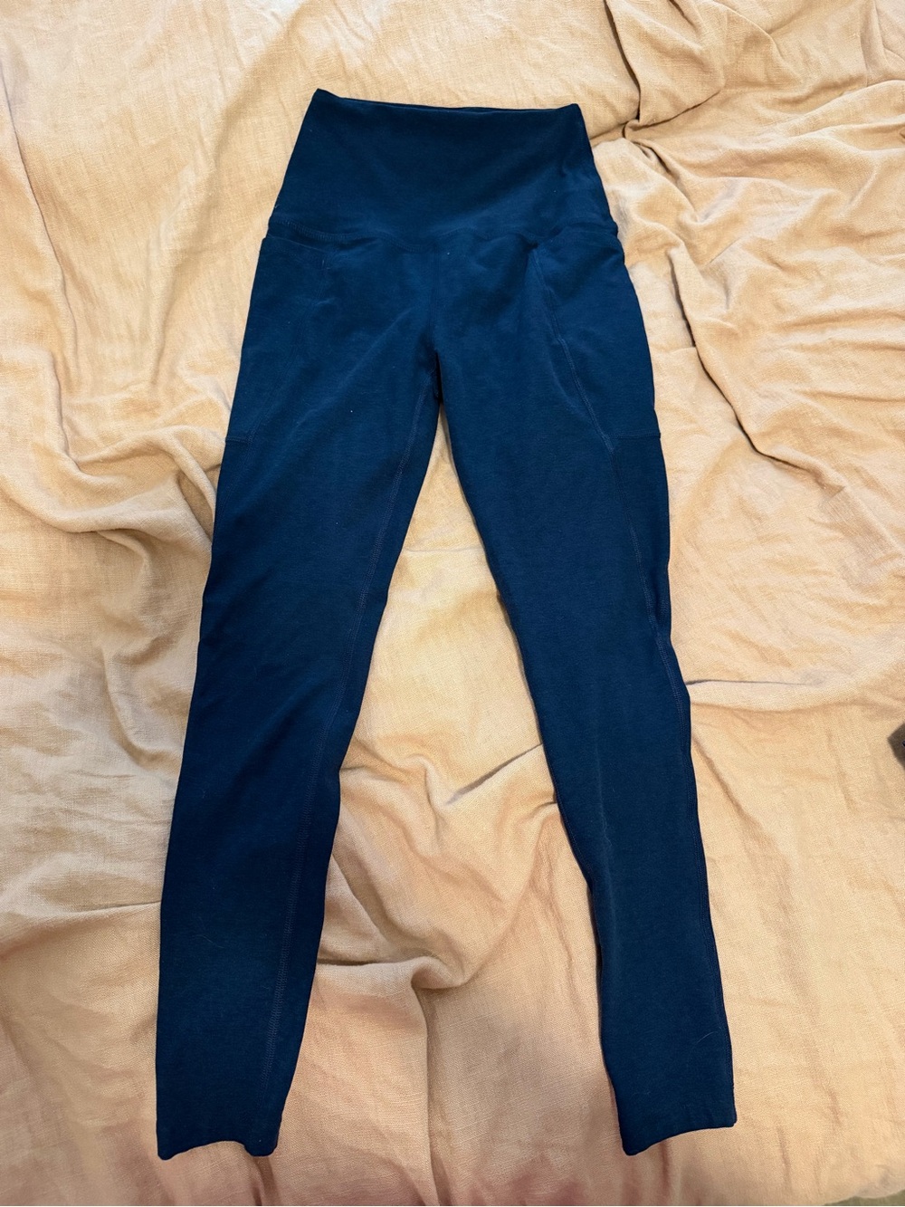 Beyond Yoga Navy Performance Leggings